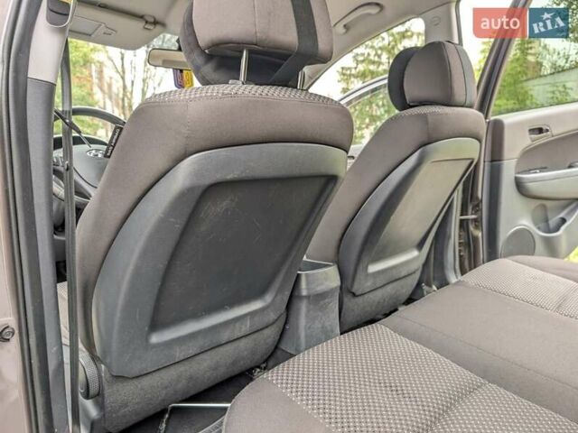 Коричневый Хендай i30 Wagon, объемом двигателя 1.6 л и пробегом 236 тыс. км за 7200 $, фото 16 на Automoto.ua
