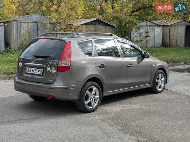 Коричневый Хендай i30 Wagon, объемом двигателя 1.6 л и пробегом 236 тыс. км за 7200 $, фото 4 на Automoto.ua