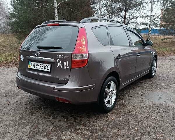 Коричневый Хендай i30 Wagon, объемом двигателя 1.6 л и пробегом 237 тыс. км за 6900 $, фото 8 на Automoto.ua