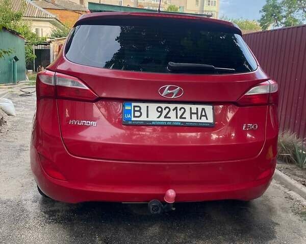 Красный Хендай i30 Wagon, объемом двигателя 1.4 л и пробегом 254 тыс. км за 8000 $, фото 5 на Automoto.ua