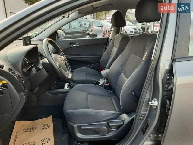 Серый Хендай i30 Wagon, объемом двигателя 0 л и пробегом 175 тыс. км за 6700 $, фото 33 на Automoto.ua