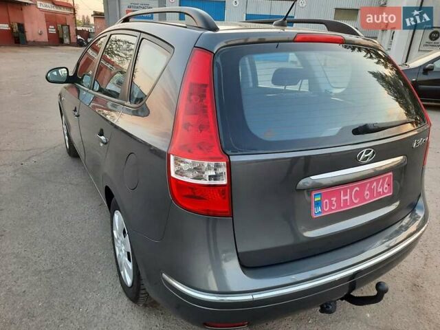 Серый Хендай i30 Wagon, объемом двигателя 0 л и пробегом 175 тыс. км за 6700 $, фото 67 на Automoto.ua