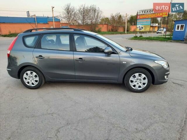 Серый Хендай i30 Wagon, объемом двигателя 0 л и пробегом 175 тыс. км за 6700 $, фото 17 на Automoto.ua