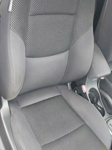 Сірий Хендай i30 Wagon, об'ємом двигуна 1.59 л та пробігом 205 тис. км за 7500 $, фото 11 на Automoto.ua