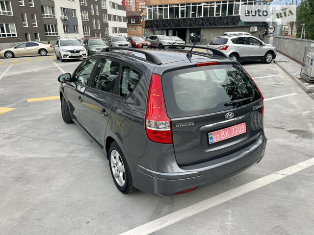 Серый Хендай i30 Wagon, объемом двигателя 1.4 л и пробегом 162 тыс. км за 6950 $, фото 3 на Automoto.ua