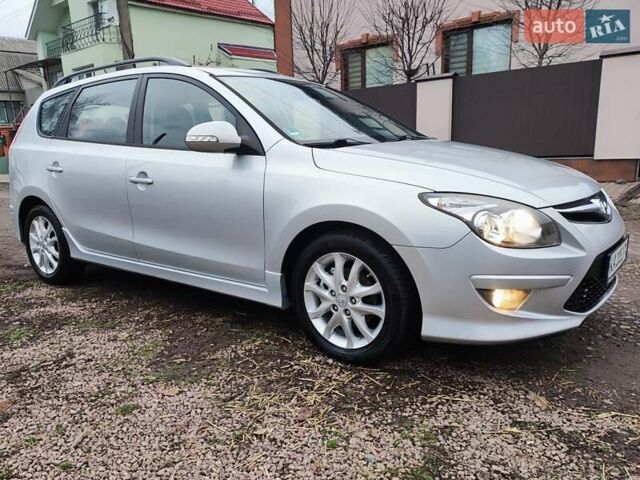 Сірий Хендай i30 Wagon, об'ємом двигуна 1.58 л та пробігом 216 тис. км за 7700 $, фото 11 на Automoto.ua