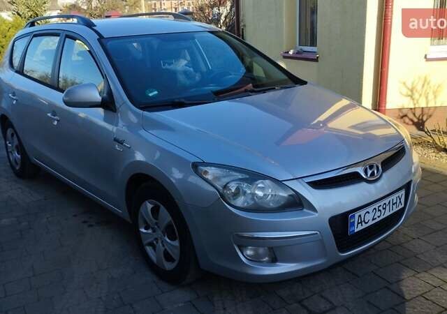 Синий Хендай i30 Wagon, объемом двигателя 1.6 л и пробегом 218 тыс. км за 6400 $, фото 1 на Automoto.ua