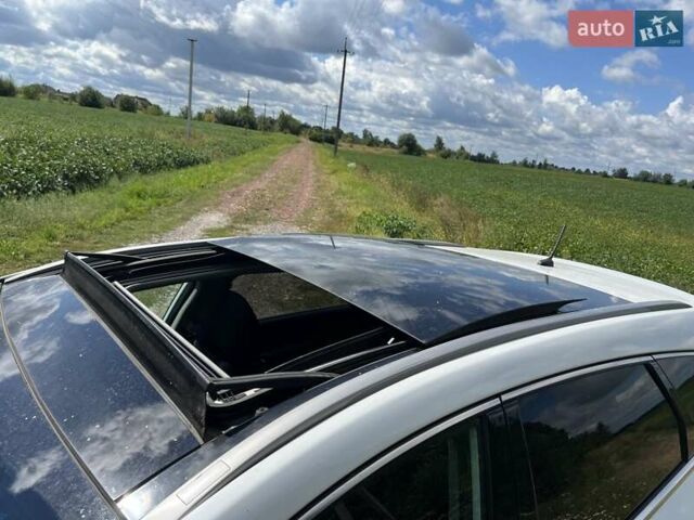 Белый Хендай и40, объемом двигателя 1.69 л и пробегом 269 тыс. км за 10500 $, фото 7 на Automoto.ua