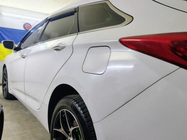 Белый Хендай и40, объемом двигателя 0 л и пробегом 293 тыс. км за 9350 $, фото 4 на Automoto.ua