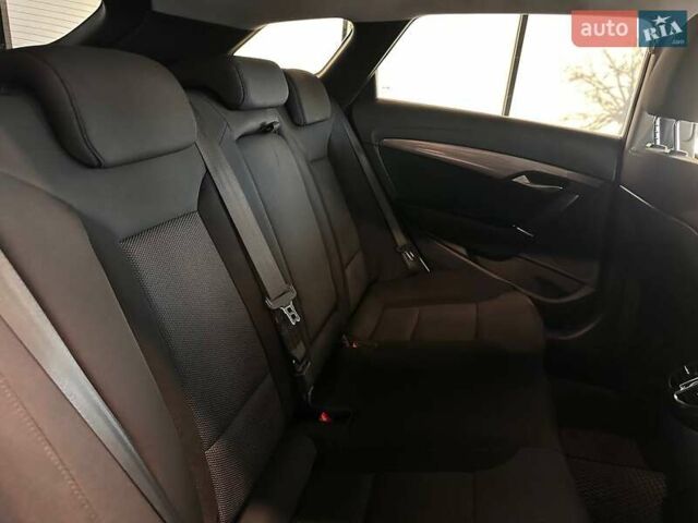 Белый Хендай и40, объемом двигателя 1.7 л и пробегом 288 тыс. км за 9300 $, фото 24 на Automoto.ua