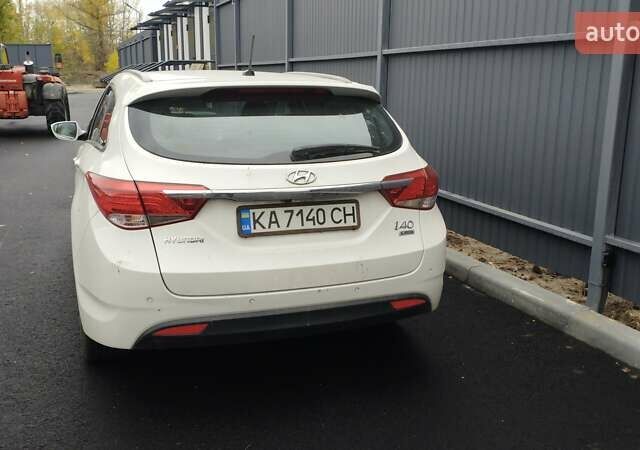 Білий Хендай і40, об'ємом двигуна 1.7 л та пробігом 184 тис. км за 11000 $, фото 3 на Automoto.ua