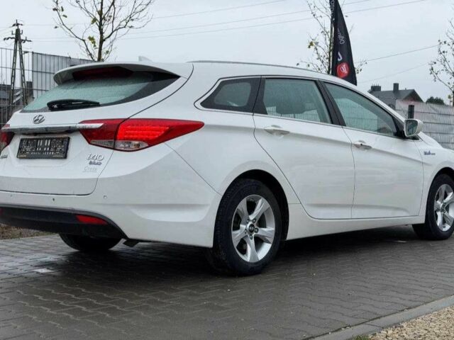 Білий Хендай і40, об'ємом двигуна 1.7 л та пробігом 104 тис. км за 8200 $, фото 8 на Automoto.ua