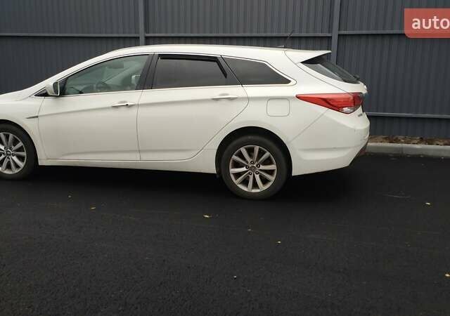 Білий Хендай і40, об'ємом двигуна 1.7 л та пробігом 184 тис. км за 11000 $, фото 2 на Automoto.ua