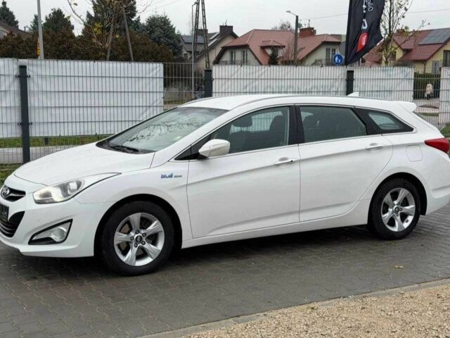 Білий Хендай і40, об'ємом двигуна 1.7 л та пробігом 104 тис. км за 8200 $, фото 1 на Automoto.ua