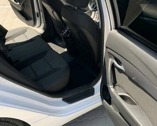 Білий Хендай і40, об'ємом двигуна 1.7 л та пробігом 185 тис. км за 10000 $, фото 7 на Automoto.ua