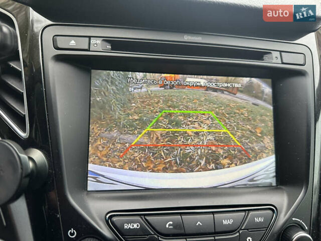 Белый Хендай и40, объемом двигателя 1.7 л и пробегом 190 тыс. км за 9000 $, фото 7 на Automoto.ua