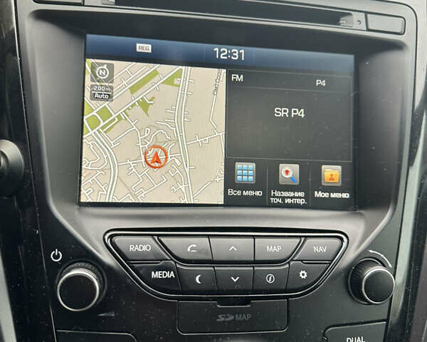 Белый Хендай и40, объемом двигателя 1.7 л и пробегом 190 тыс. км за 9000 $, фото 30 на Automoto.ua