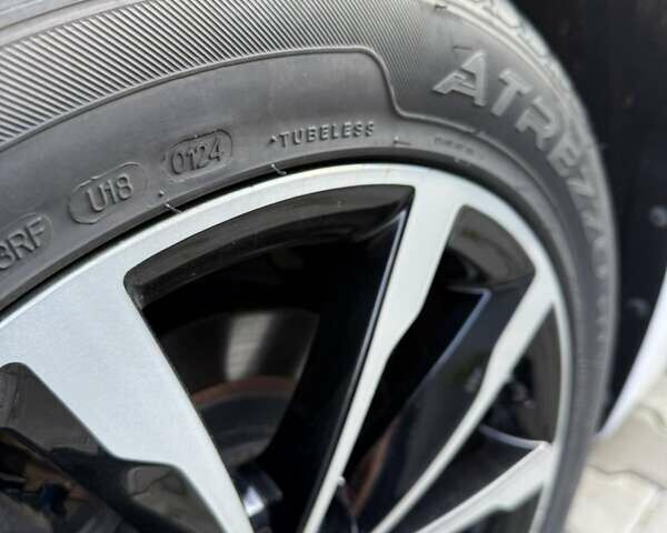 Хендай и40 2016 в Дубно на Automoto.ua Белый Хендай и40, объемом двигателя 1.7 л и пробегом 189 тыс. км за 13950 $, фото 35 на Automoto.ua