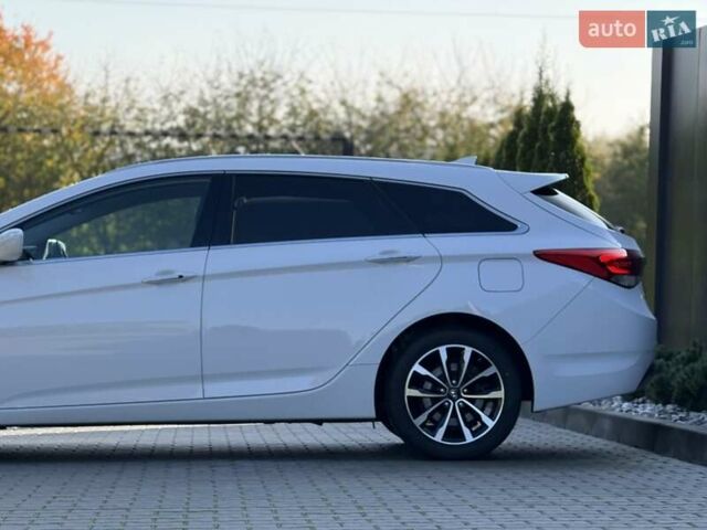 Хендай и40 2016 в Дубно на Automoto.ua Белый Хендай и40, объемом двигателя 1.7 л и пробегом 189 тыс. км за 13950 $, фото 8 на Automoto.ua