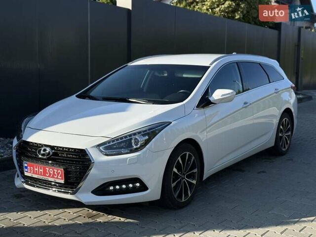 Хендай и40 2016 в Дубно на Automoto.ua Белый Хендай и40, объемом двигателя 1.7 л и пробегом 189 тыс. км за 13950 $, фото 4 на Automoto.ua
