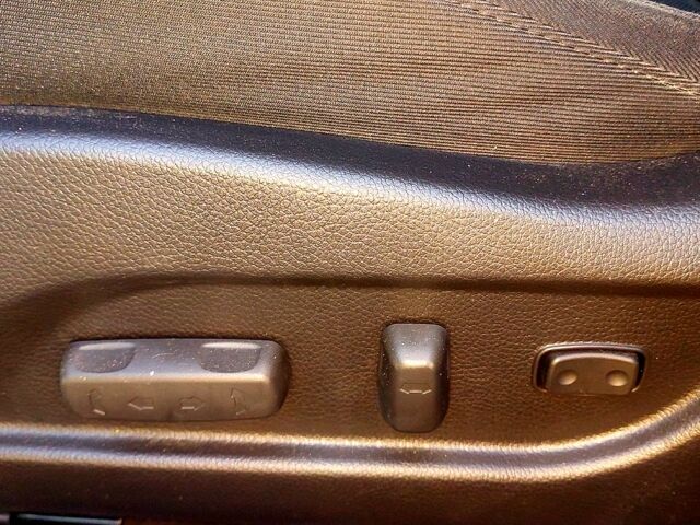 Белый Хендай и40, объемом двигателя 1.7 л и пробегом 225 тыс. км за 14500 $, фото 13 на Automoto.ua