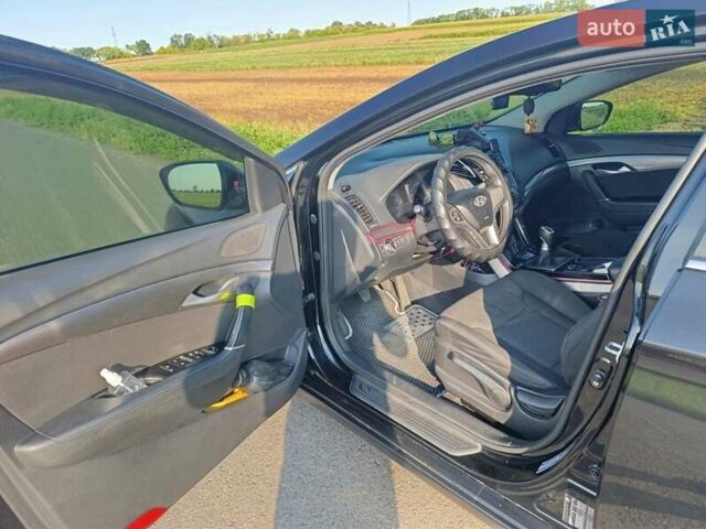 Черный Хендай и40, объемом двигателя 1.69 л и пробегом 215 тыс. км за 9300 $, фото 8 на Automoto.ua