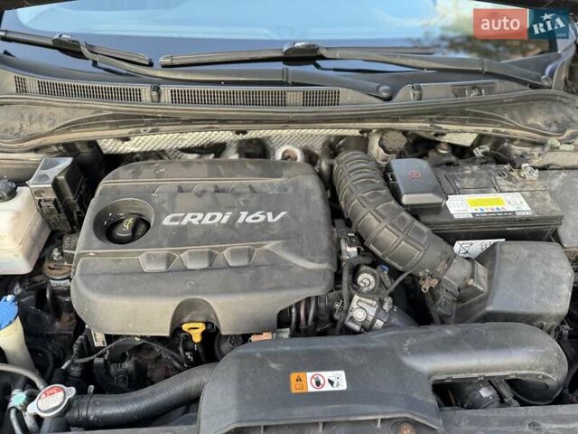 Чорний Хендай і40, об'ємом двигуна 1.7 л та пробігом 214 тис. км за 8999 $, фото 63 на Automoto.ua