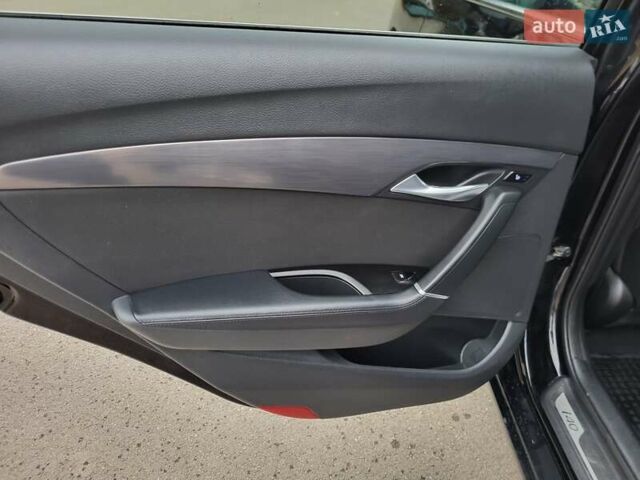 Черный Хендай и40, объемом двигателя 1.69 л и пробегом 245 тыс. км за 8800 $, фото 7 на Automoto.ua