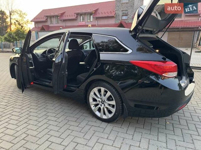 Чорний Хендай і40, об'ємом двигуна 1.7 л та пробігом 214 тис. км за 8999 $, фото 25 на Automoto.ua