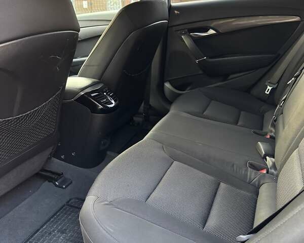 Чорний Хендай і40, об'ємом двигуна 1.7 л та пробігом 214 тис. км за 8999 $, фото 48 на Automoto.ua