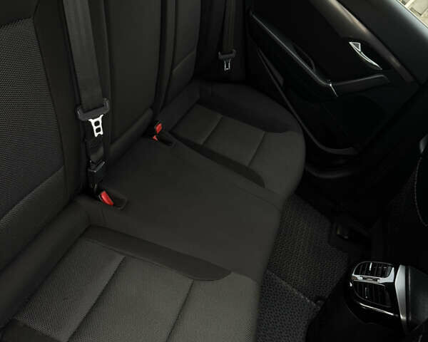 Чорний Хендай і40, об'ємом двигуна 1.69 л та пробігом 198 тис. км за 9300 $, фото 7 на Automoto.ua