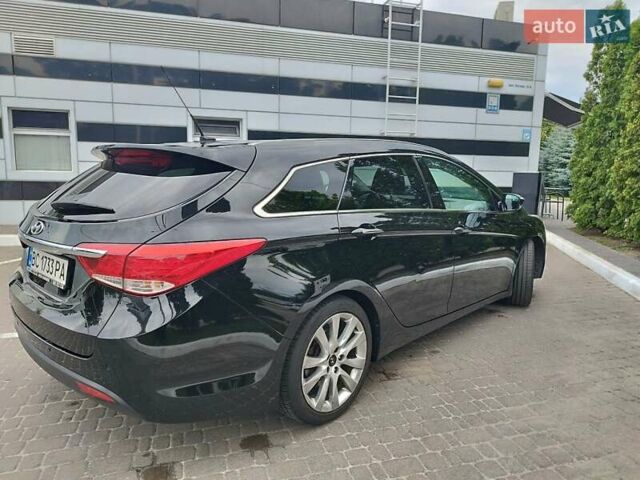 Черный Хендай и40, объемом двигателя 1.7 л и пробегом 213 тыс. км за 11700 $, фото 6 на Automoto.ua