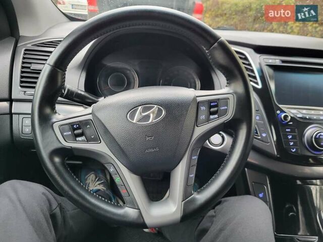 Черный Хендай и40, объемом двигателя 1.69 л и пробегом 245 тыс. км за 8800 $, фото 15 на Automoto.ua