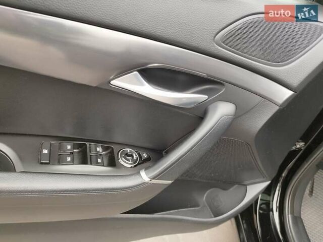 Черный Хендай и40, объемом двигателя 1.7 л и пробегом 213 тыс. км за 11700 $, фото 12 на Automoto.ua