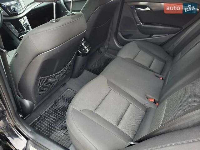 Черный Хендай и40, объемом двигателя 1.69 л и пробегом 245 тыс. км за 8800 $, фото 6 на Automoto.ua