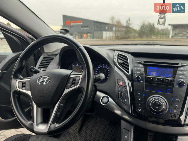 Чорний Хендай і40, об'ємом двигуна 1.69 л та пробігом 198 тис. км за 9300 $, фото 6 на Automoto.ua