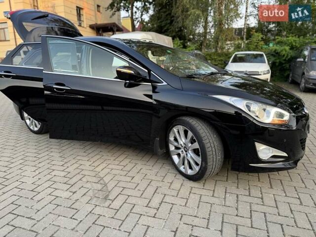 Чорний Хендай і40, об'ємом двигуна 1.7 л та пробігом 214 тис. км за 8999 $, фото 31 на Automoto.ua