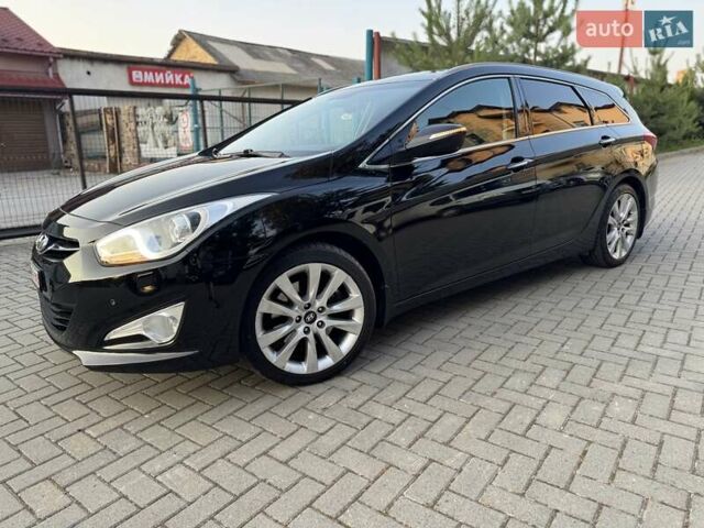 Чорний Хендай і40, об'ємом двигуна 1.7 л та пробігом 214 тис. км за 8999 $, фото 19 на Automoto.ua