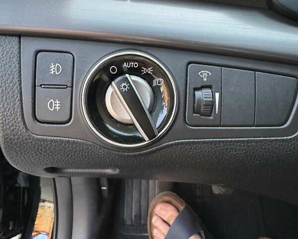 Чорний Хендай і40, об'ємом двигуна 1.7 л та пробігом 214 тис. км за 8999 $, фото 36 на Automoto.ua