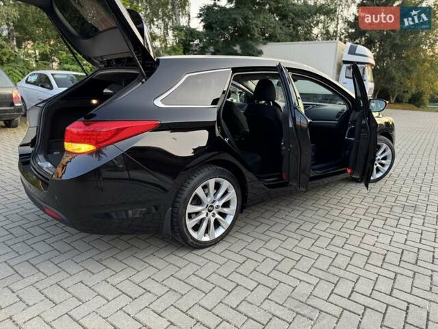 Чорний Хендай і40, об'ємом двигуна 1.7 л та пробігом 214 тис. км за 8999 $, фото 32 на Automoto.ua