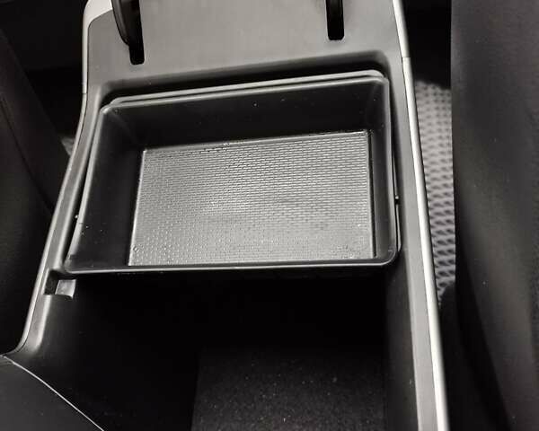 Черный Хендай и40, объемом двигателя 1.7 л и пробегом 213 тыс. км за 11700 $, фото 46 на Automoto.ua