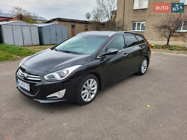 Черный Хендай и40, объемом двигателя 1.69 л и пробегом 245 тыс. км за 8800 $, фото 1 на Automoto.ua