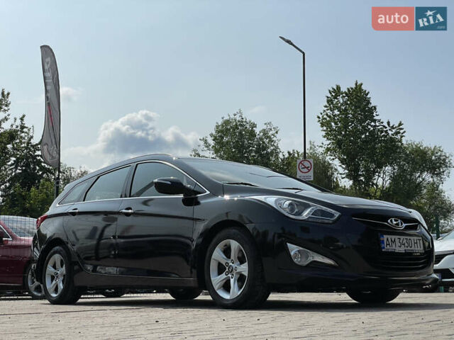 Черный Хендай и40, объемом двигателя 1.7 л и пробегом 198 тыс. км за 9355 $, фото 11 на Automoto.ua