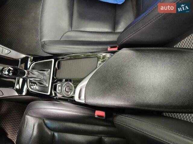 Черный Хендай и40, объемом двигателя 1.7 л и пробегом 213 тыс. км за 11700 $, фото 45 на Automoto.ua