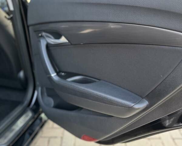 Чорний Хендай і40, об'ємом двигуна 1.7 л та пробігом 214 тис. км за 8999 $, фото 55 на Automoto.ua