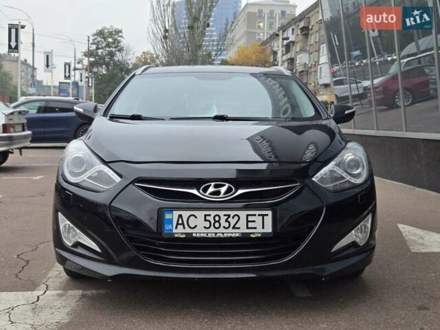 Черный Хендай и40, объемом двигателя 1.7 л и пробегом 202 тыс. км за 10700 $, фото 2 на Automoto.ua
