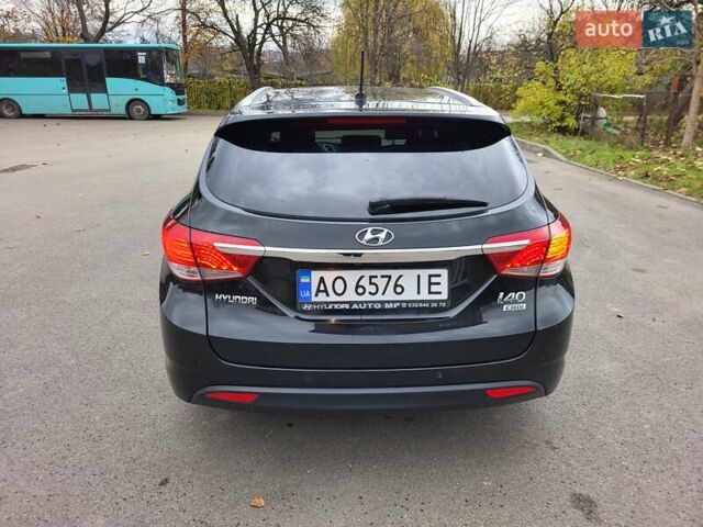 Черный Хендай и40, объемом двигателя 1.69 л и пробегом 245 тыс. км за 8800 $, фото 4 на Automoto.ua
