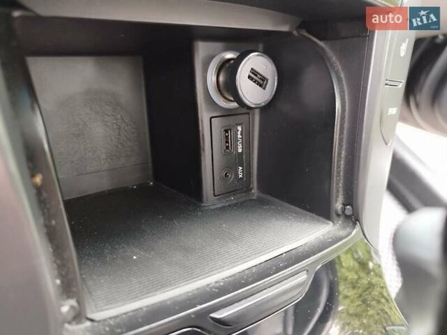 Черный Хендай и40, объемом двигателя 1.7 л и пробегом 213 тыс. км за 11700 $, фото 23 на Automoto.ua