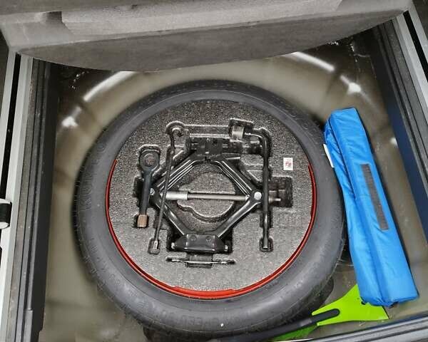 Черный Хендай и40, объемом двигателя 1.7 л и пробегом 213 тыс. км за 11700 $, фото 52 на Automoto.ua