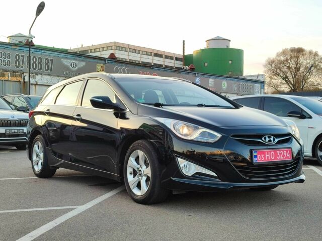 Черный Хендай и40, объемом двигателя 1.7 л и пробегом 165 тыс. км за 13900 $, фото 5 на Automoto.ua